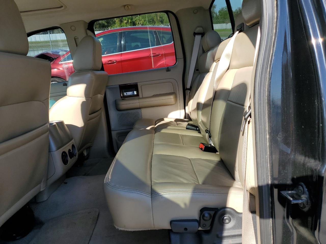 2007 Ford F-150 - Image 10