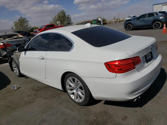  BMW 3 SERIES 2013 Белы