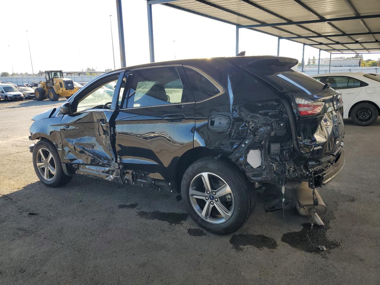 2021 Ford Edge - Image 2
