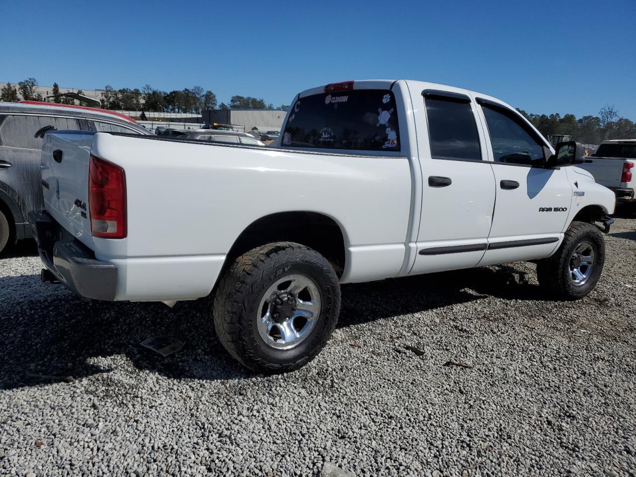 2004 Dodge RAM - Image 3
