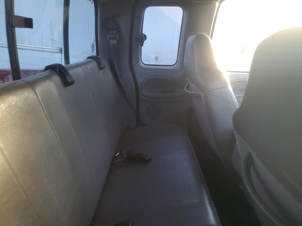 2002 Dodge RAM - Image 10