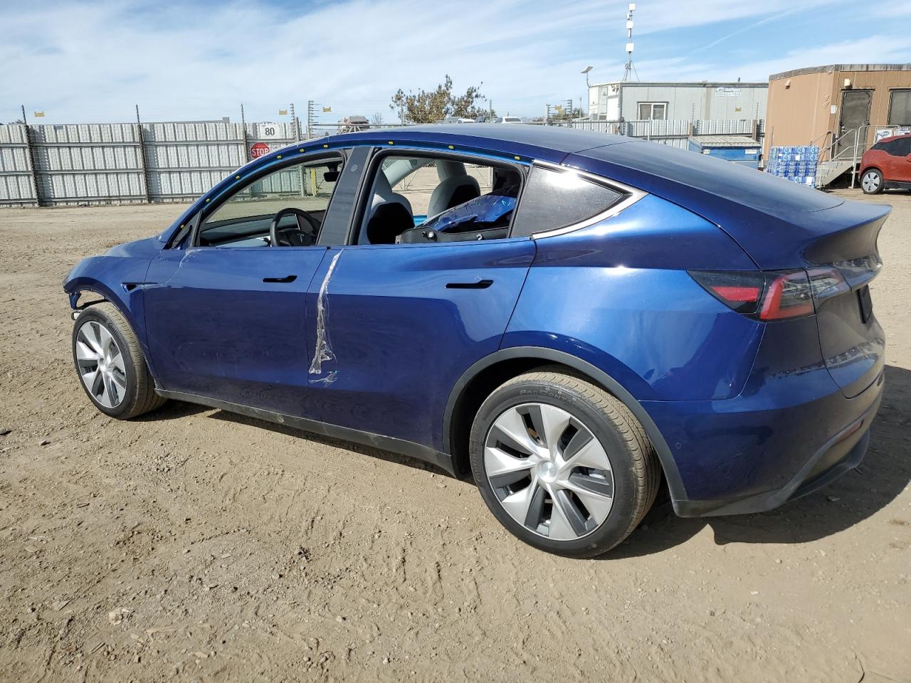 7SAYGDEE9NF551906 2022 Tesla Model Y