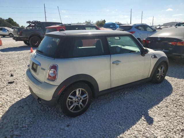  MINI COOPER 2013 Кремовый
