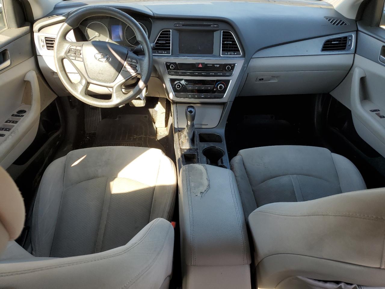 2016 Hyundai Sonata - Image 8