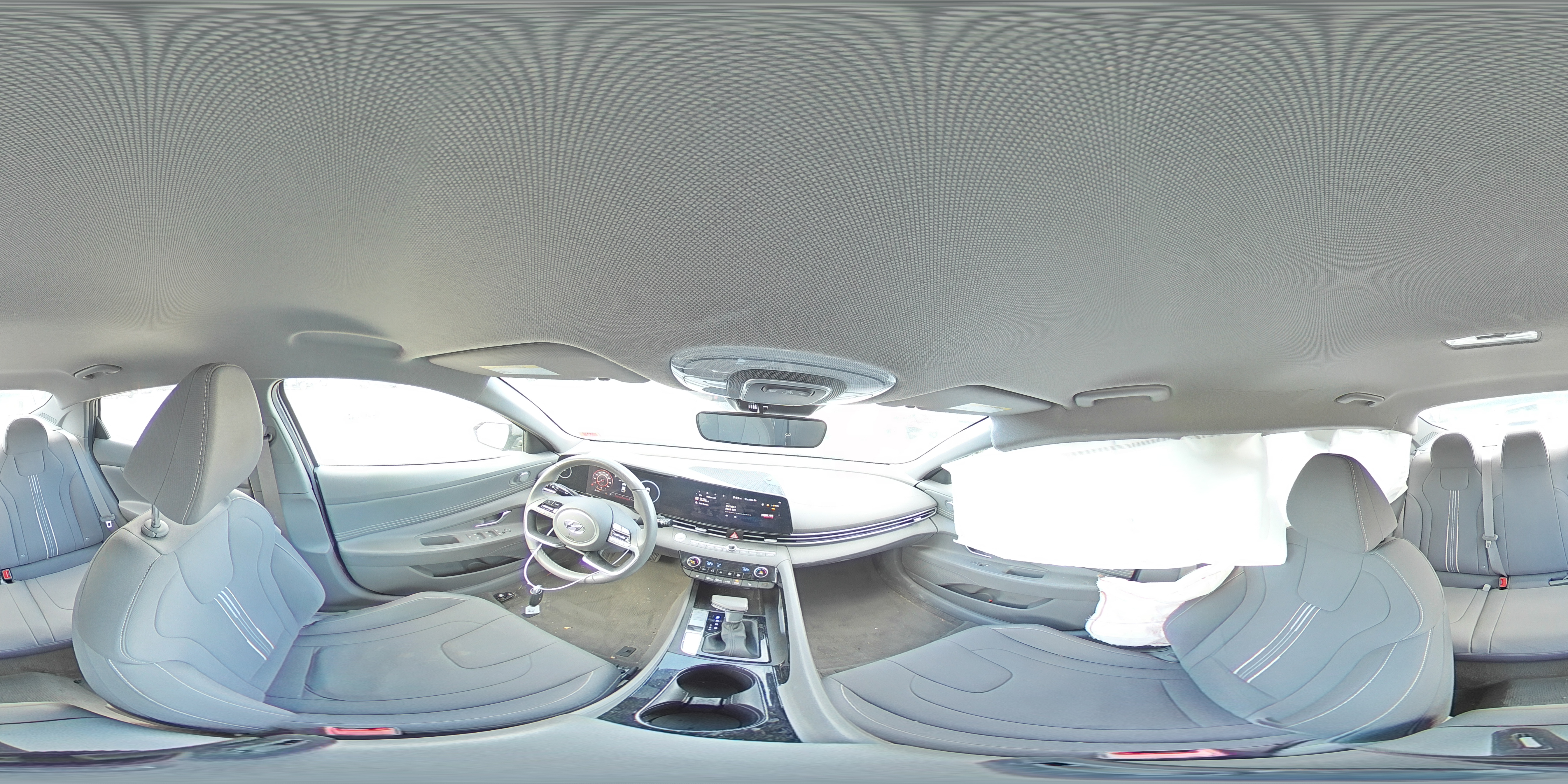 2023 Hyundai Elantra - Image 13