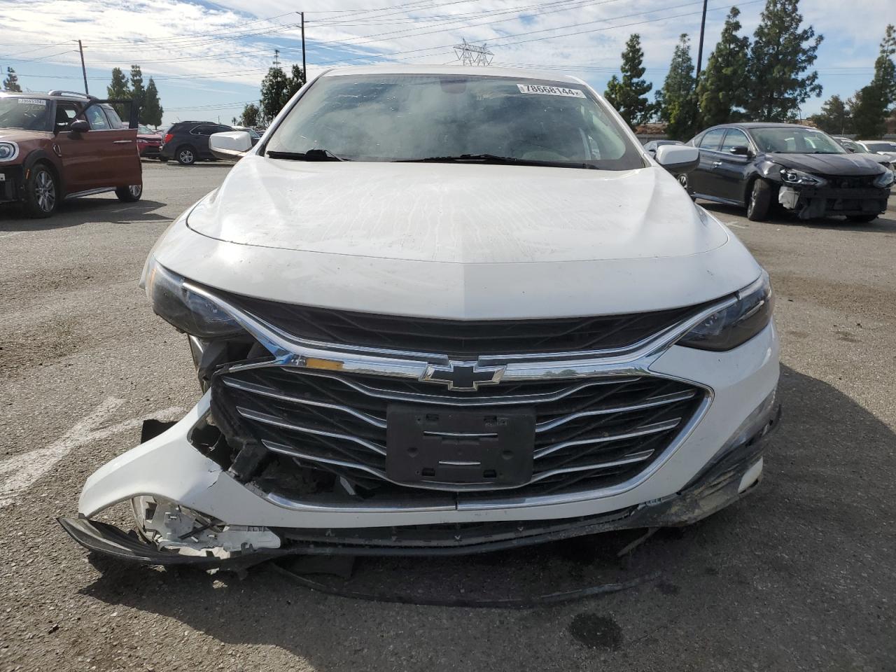 VIN 1G1ZD5ST0KF190679 2019 CHEVROLET MALIBU no.5