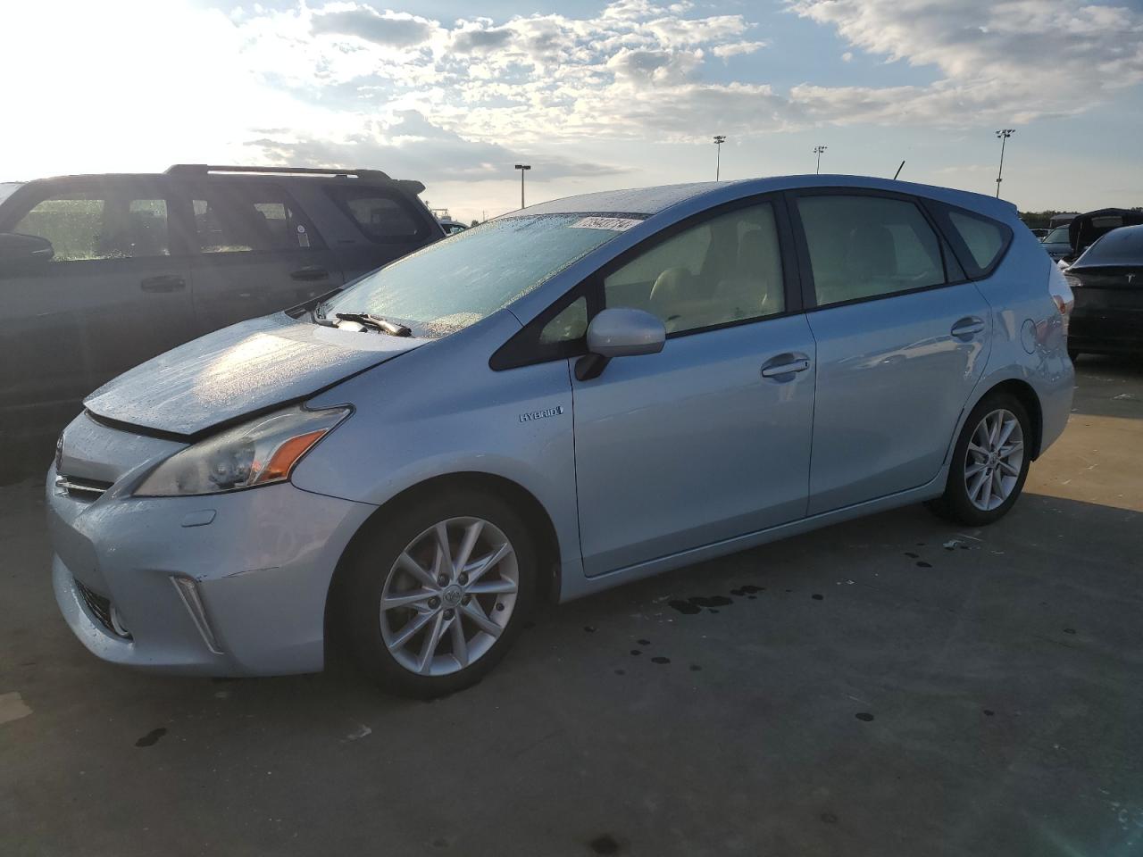 JTDZN3EU7D3220889 2013 Toyota Prius V