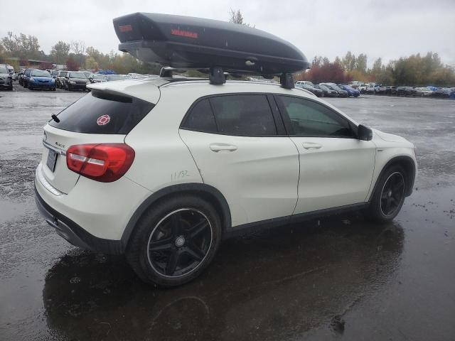 Parquets MERCEDES-BENZ GLA-CLASS 2015 White