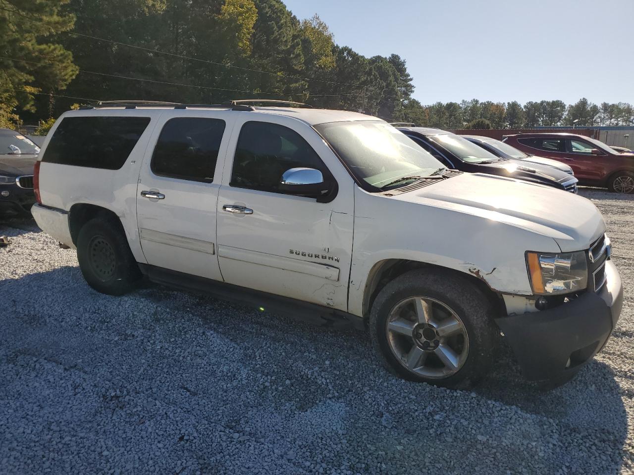 2011 Chevrolet Suburban - Image 4