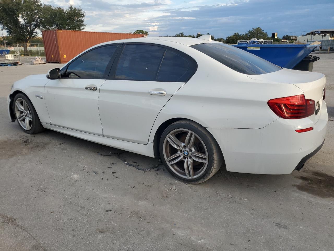 WBA5B1C53FD922788 2015 BMW 5 SERIES - Image 2