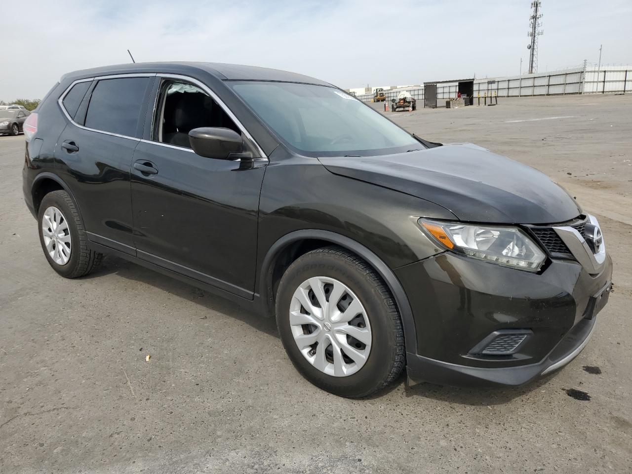 2016 Nissan Rogue - Image 4