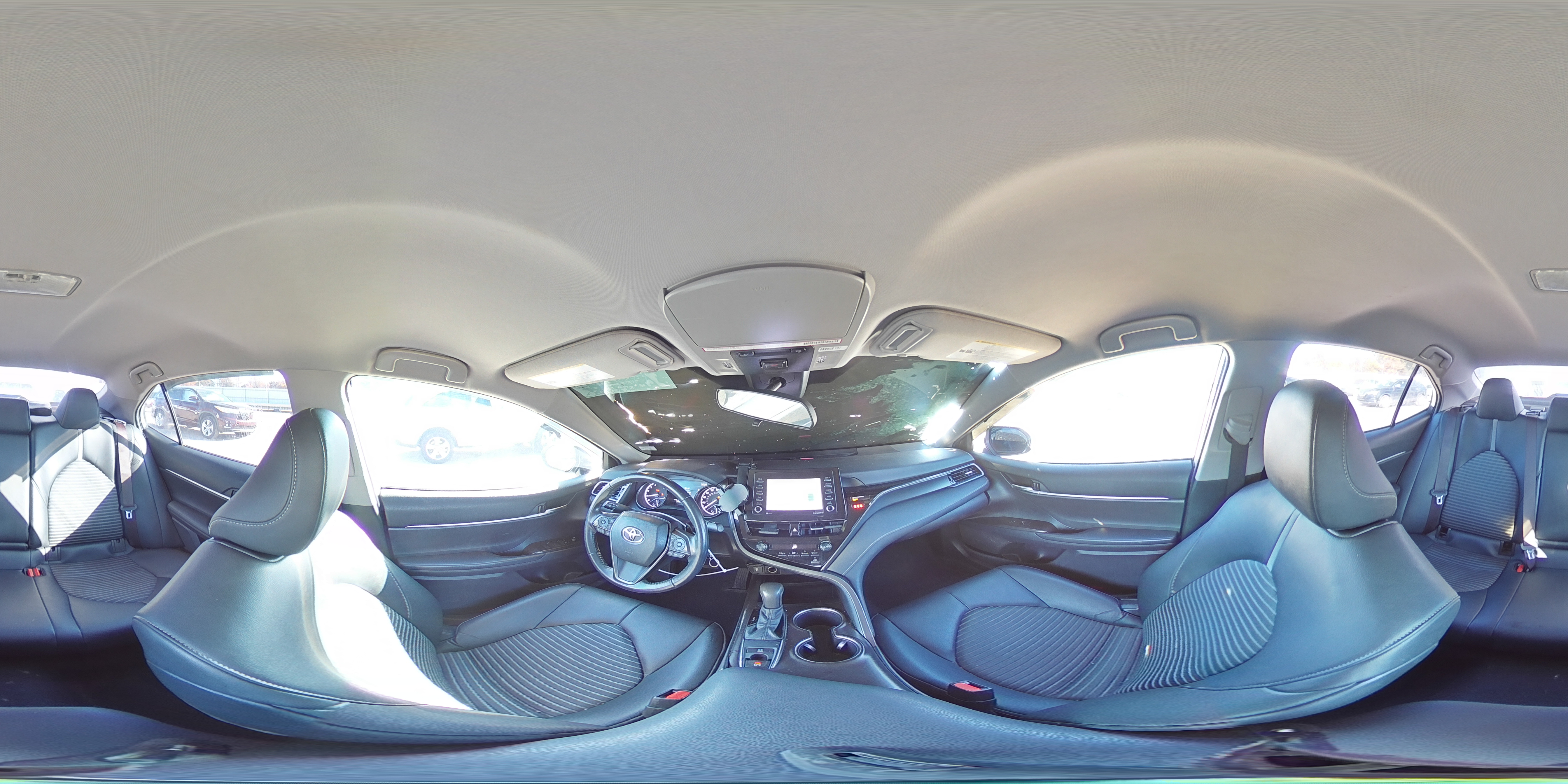 2021 Toyota Camry - Image 13