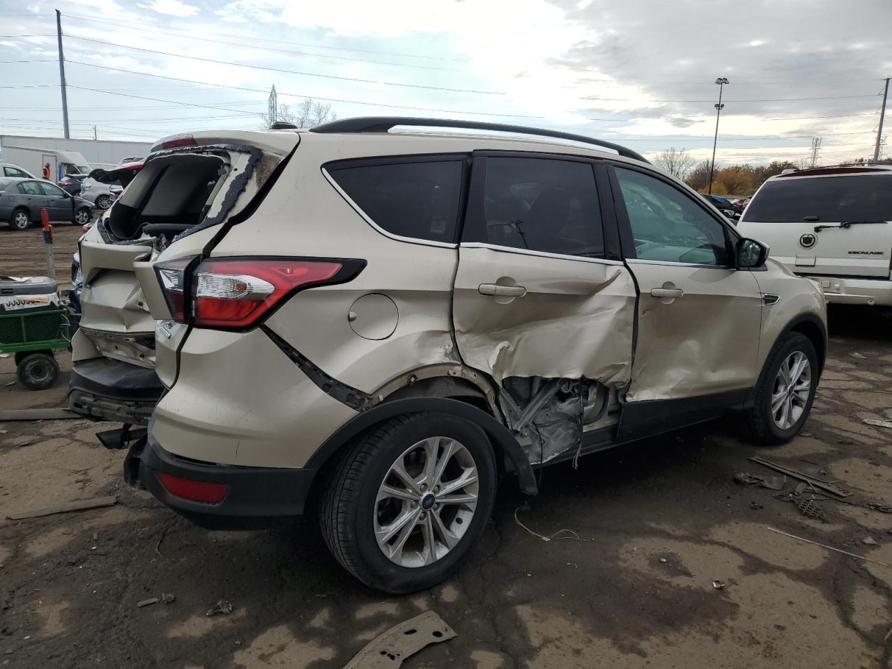 2018 Ford Escape Se VIN: 1FMCU0GDXJUC77156 Lot: 77529394