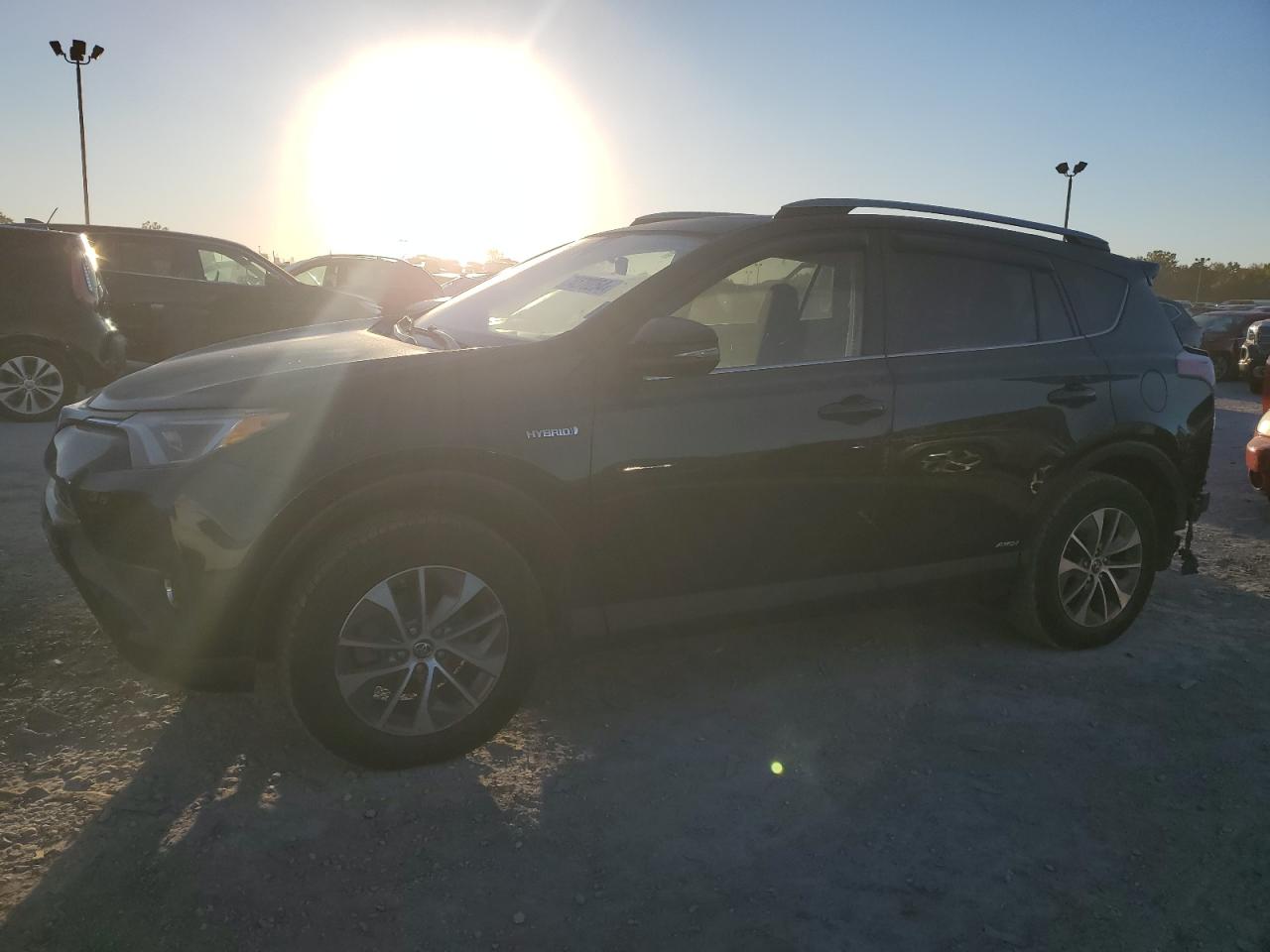 2017 Toyota RAV 4 - Image 1