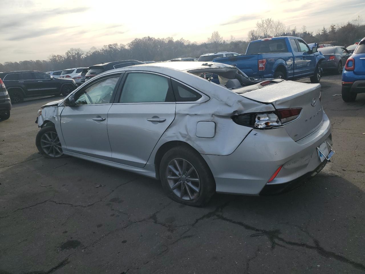 2019 Hyundai Sonata - Image 2