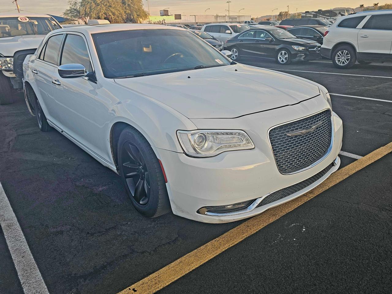 2017 Chrysler 300 - Image 2