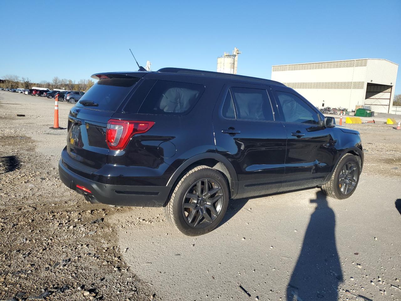 2019 Ford Explorer - Image 3