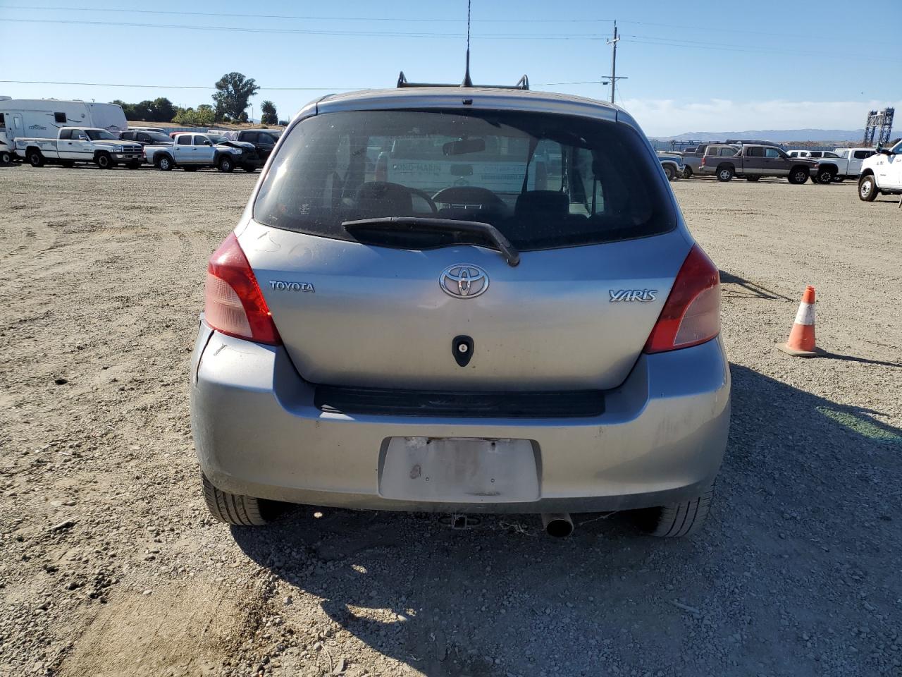 2007 Toyota Yaris VIN: JTDJT923775133097 Lot: 74523224