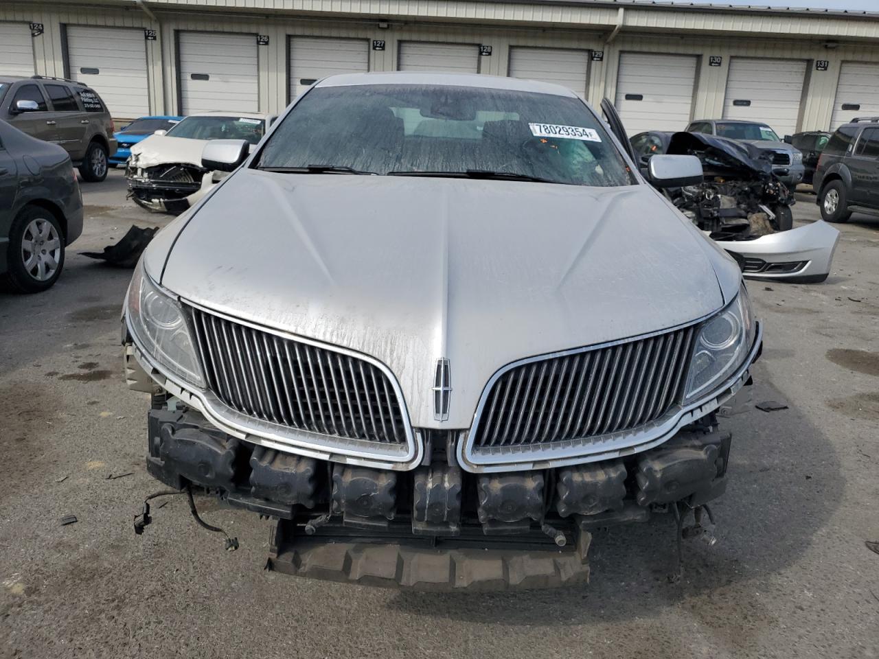 2016 Lincoln MKS - Image 5
