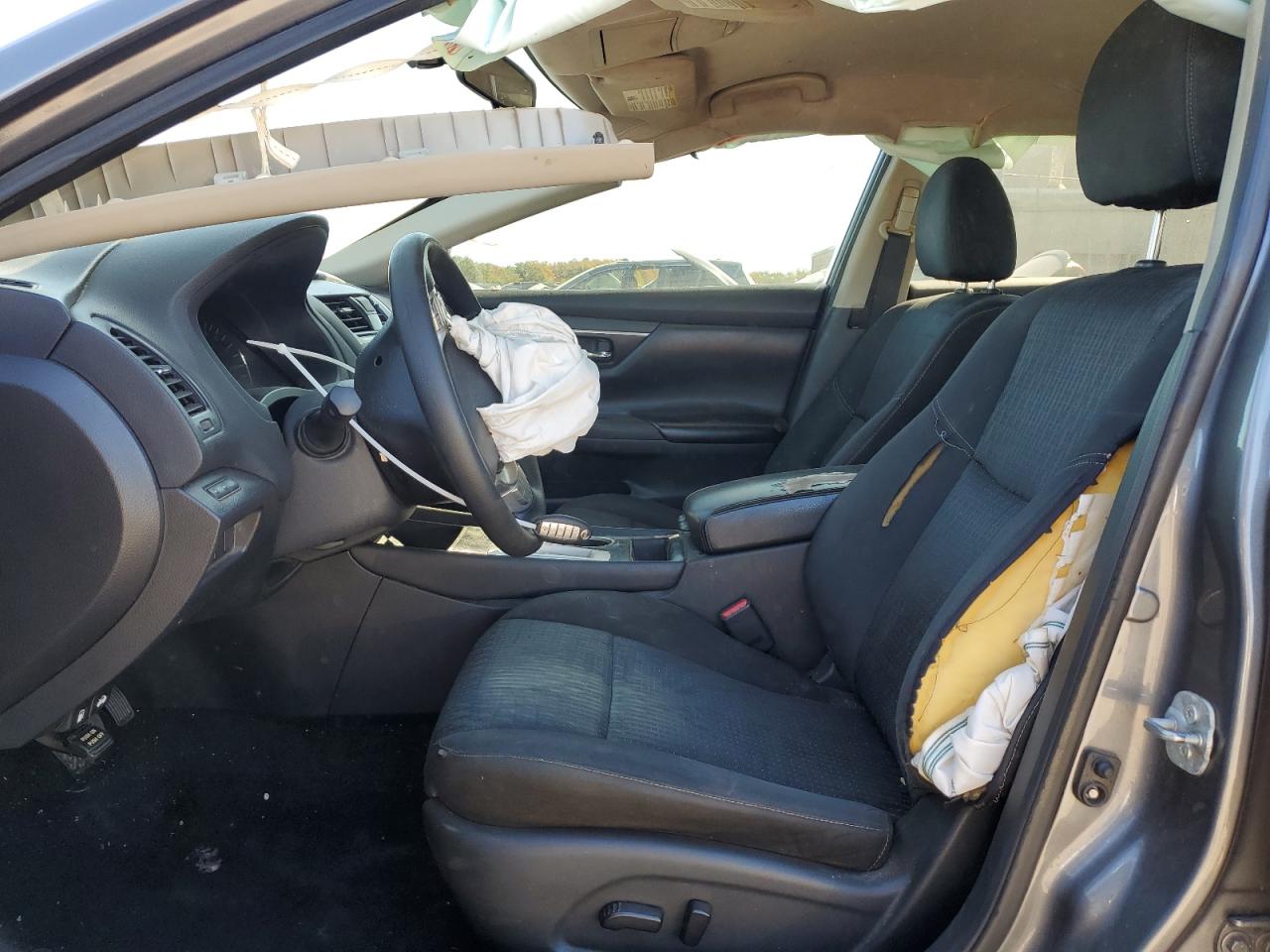 2017 Nissan Altima - Image 7