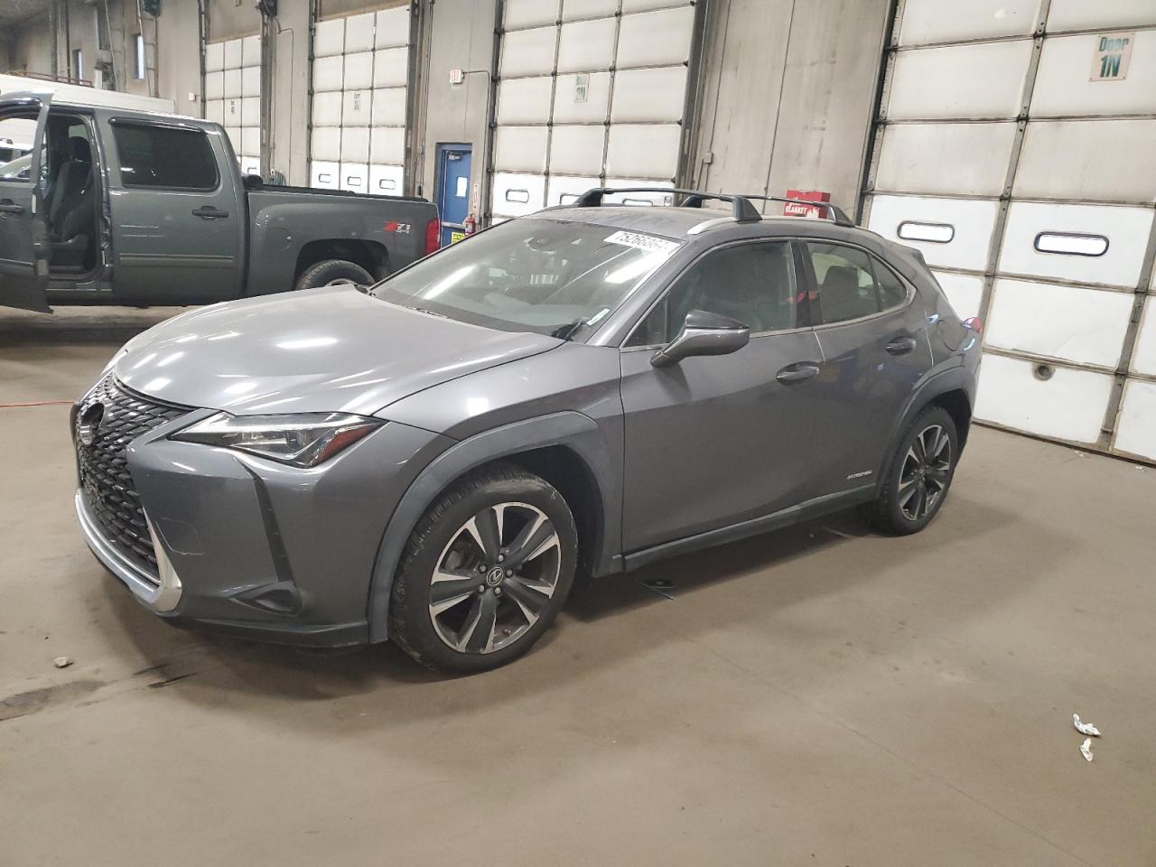 JTHU9JBH2K2018456 2019 LEXUS UX - Image 1