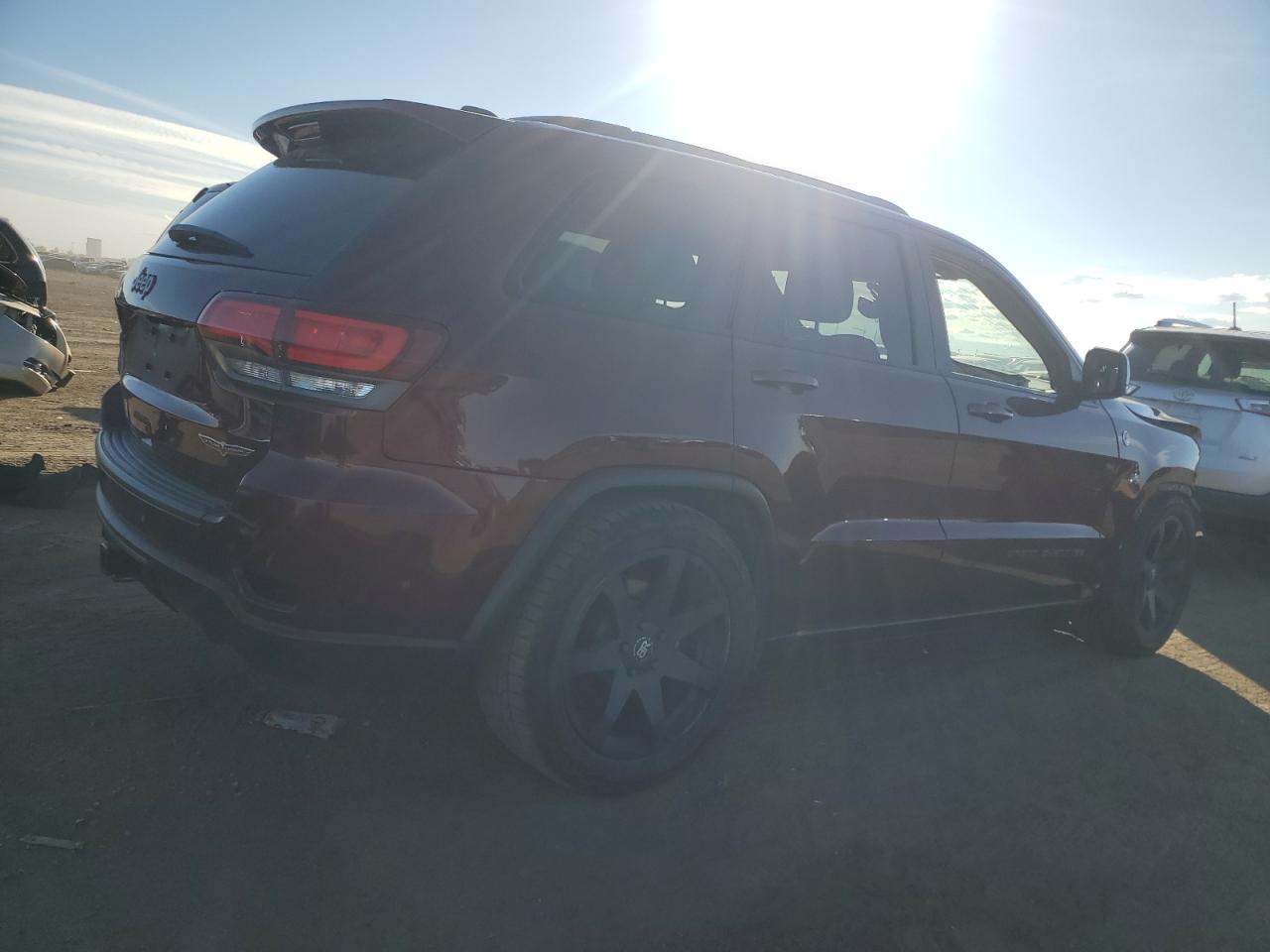 2017 Jeep Grand Cherokee - Image 3
