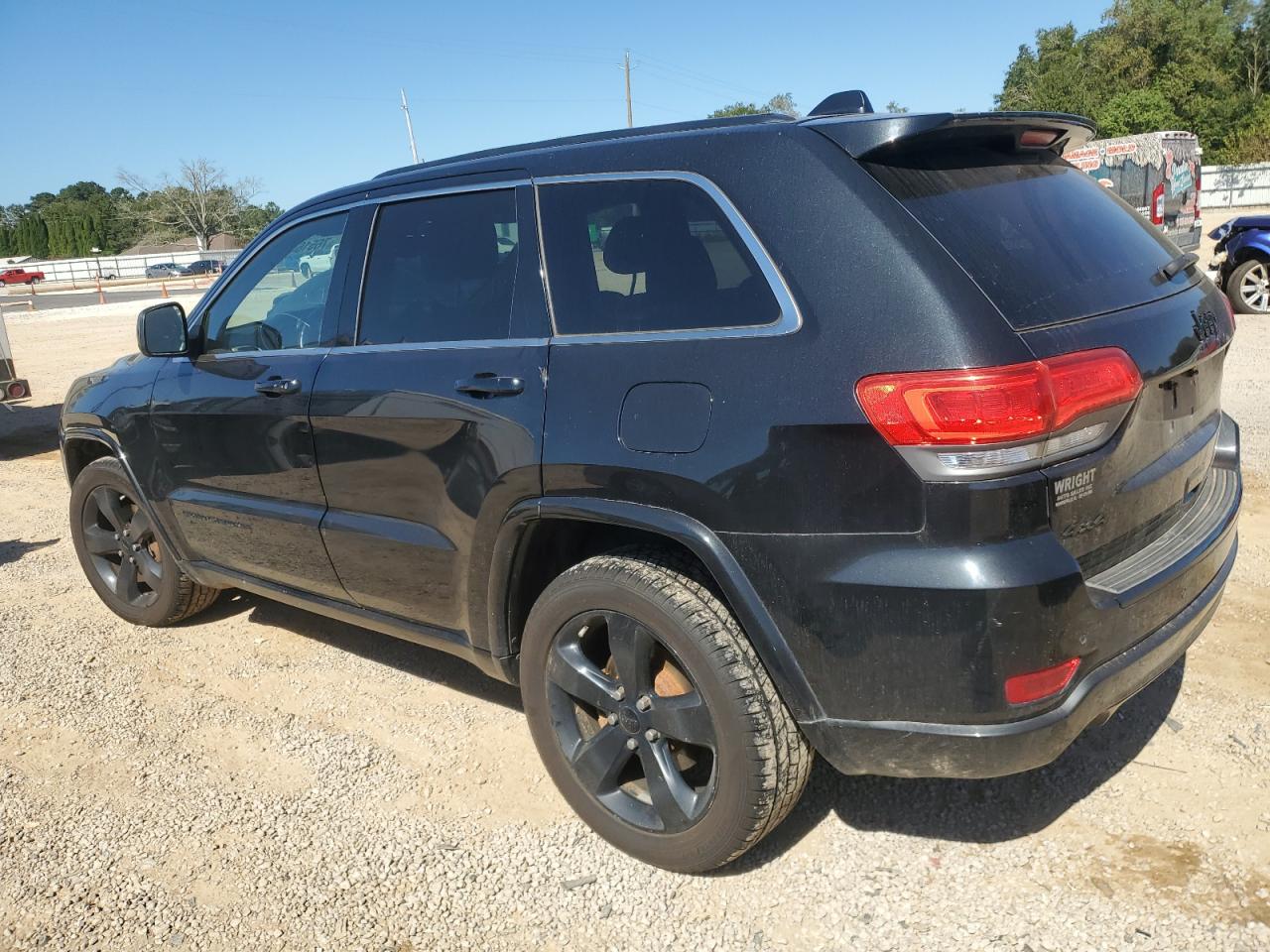 2015 Jeep Grand Cherokee - Image 2