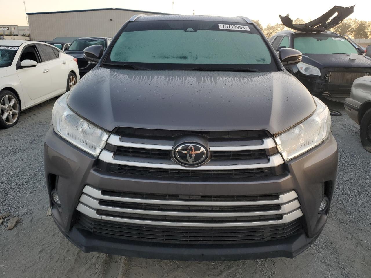 2019 Toyota Highlander - Image 5