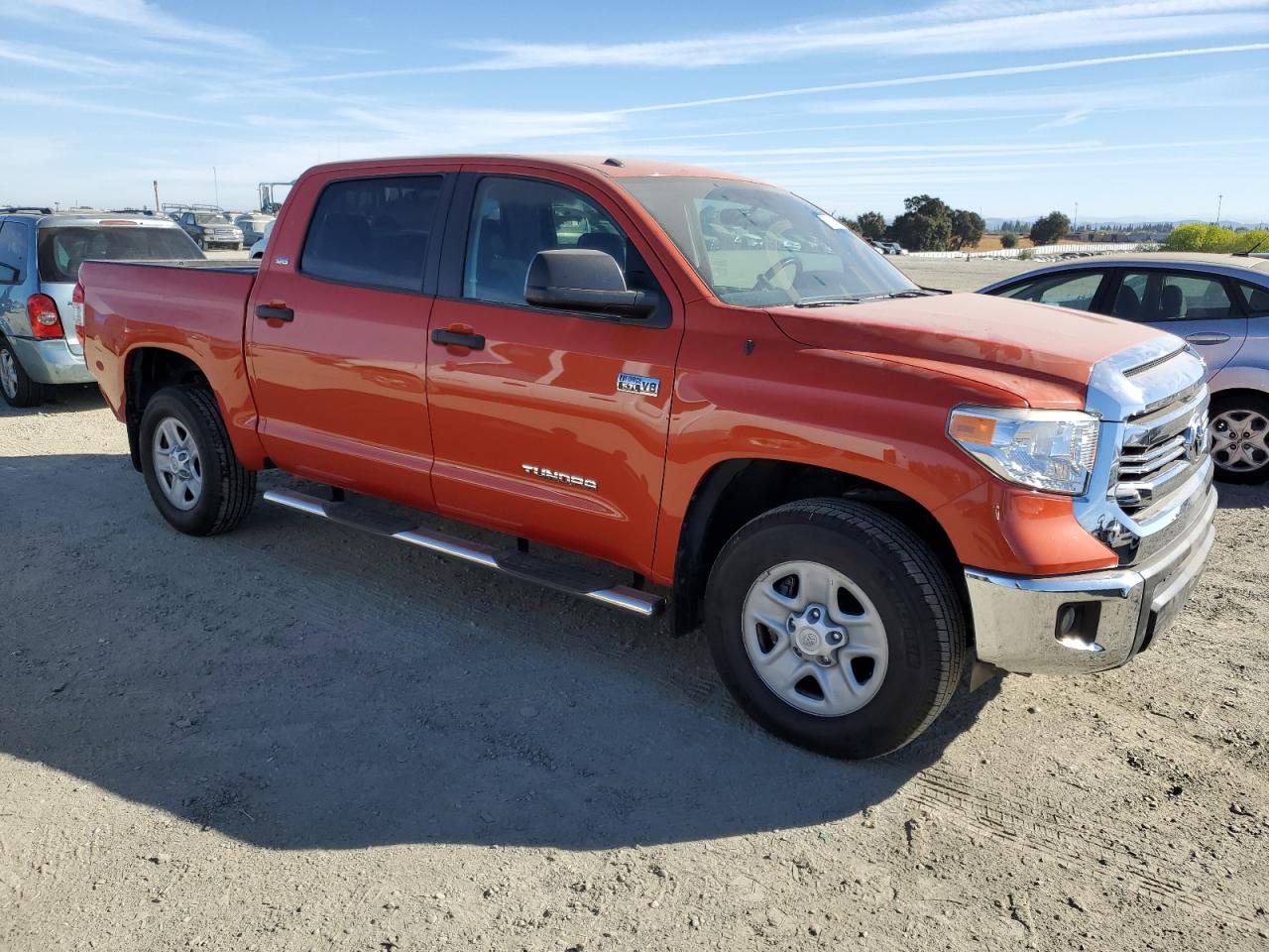 VIN 5TFDY5F13HX635871 2017 TOYOTA TUNDRA no.4