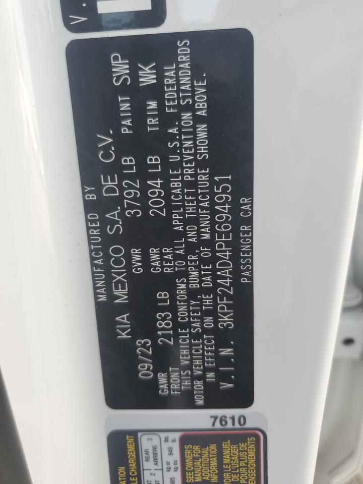 2023 Kia Forte - Image 12