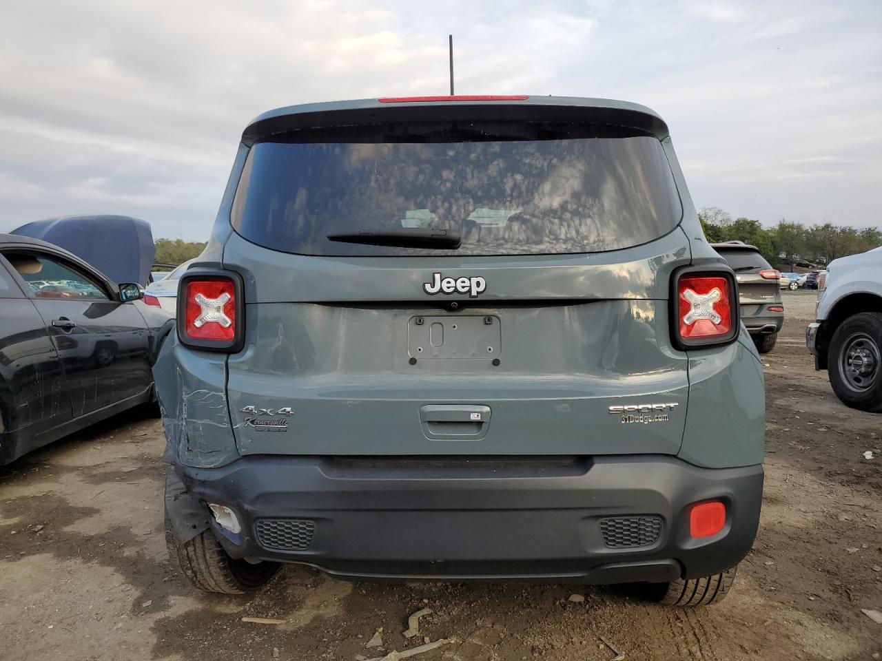 ZACCJBABXJPJ55833 2018 Jeep Renegade Sport