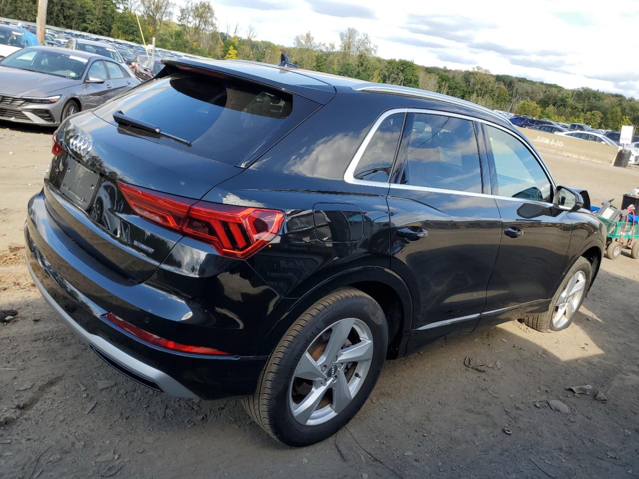 2020 Audi Q3 - Image 3