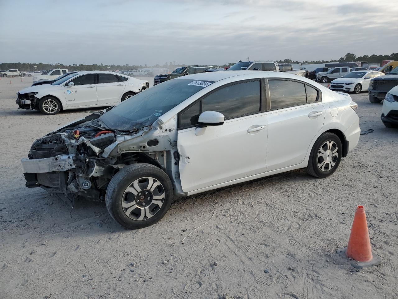 2014 Honda Civic Hybrid L VIN: 19XFB4F3XEE001863 Lot: 76329884