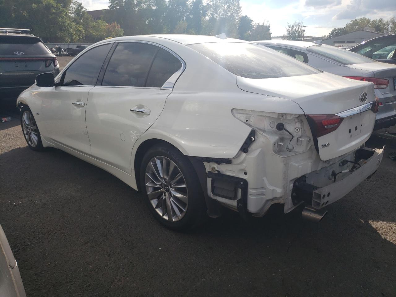 JN1EV7AR9KM554634 2019 Infiniti Q50 Luxe