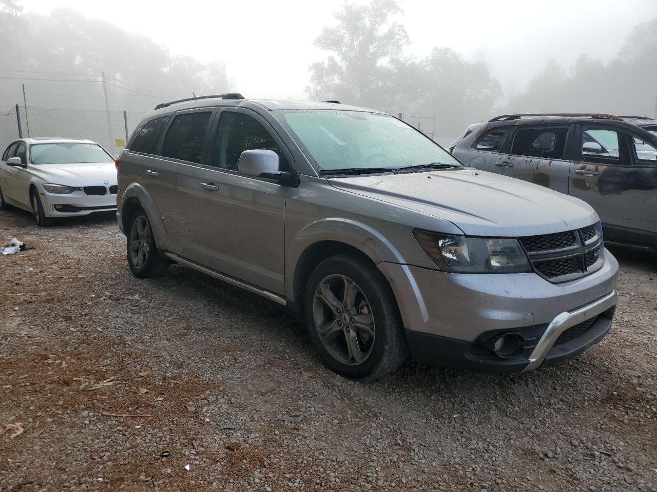 VIN 3C4PDCGB3JT171812 2018 DODGE JOURNEY no.4