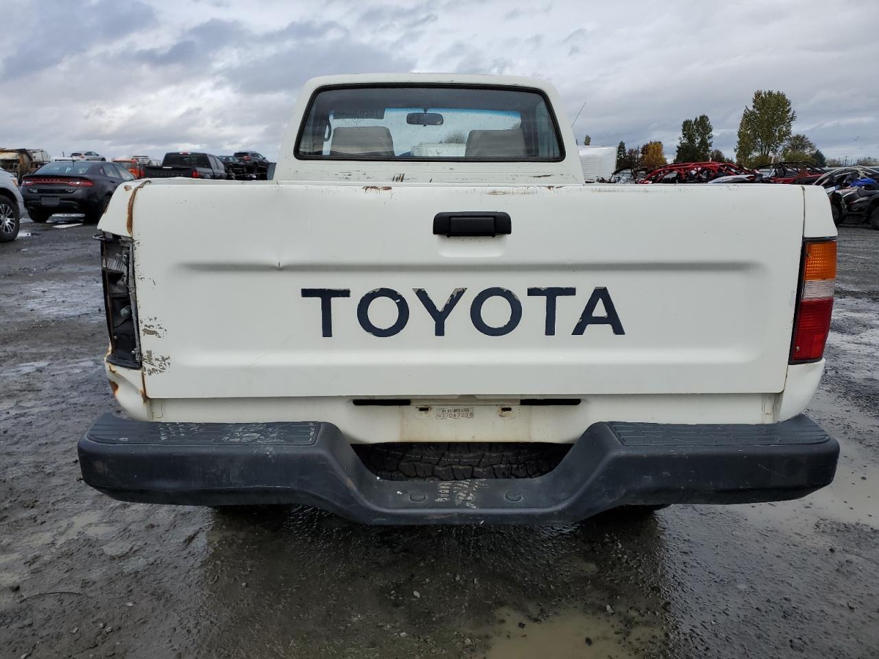 1992 Toyota Pickup - Image 6