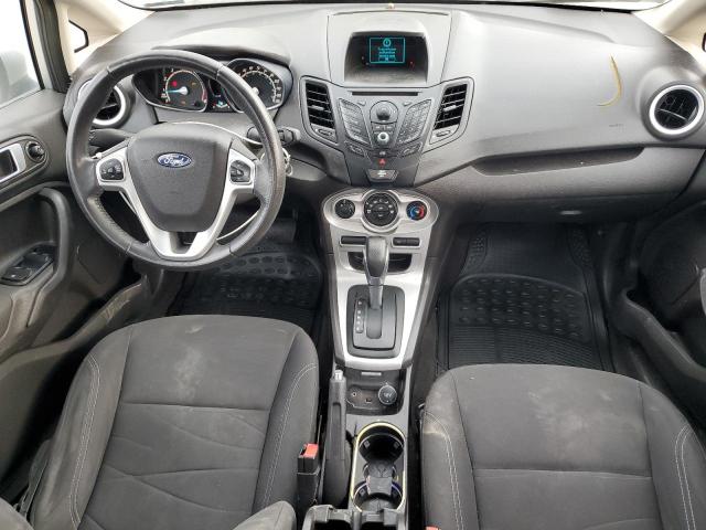  FORD FIESTA 2014 Сріблястий