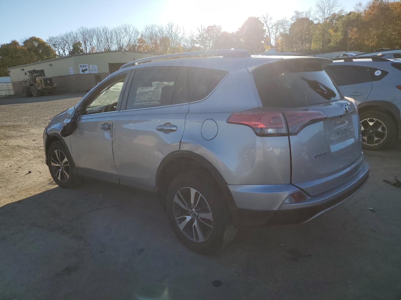 VIN 2T3RFREV3HW641407 2017 TOYOTA RAV4 no.2