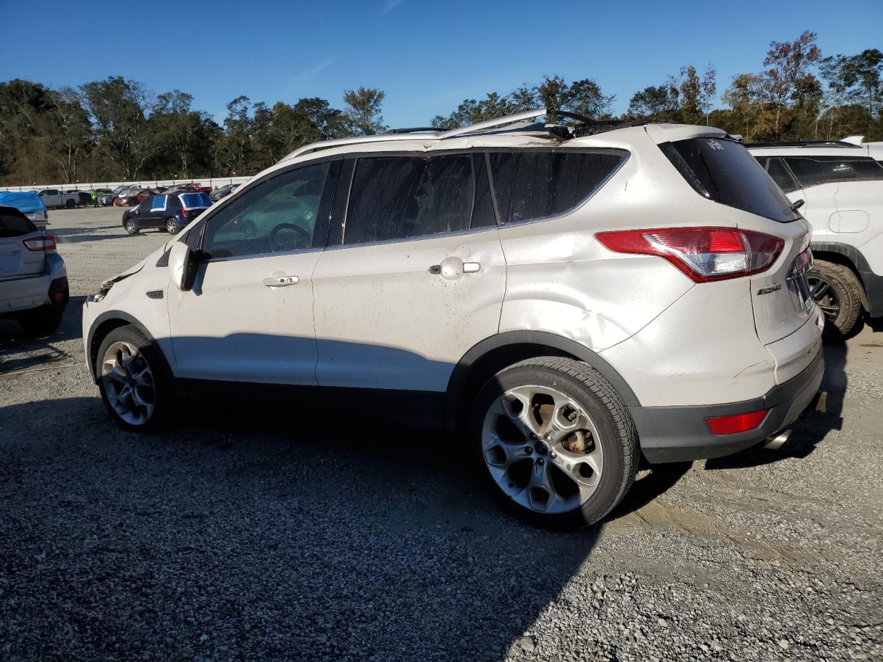 VIN 1FMCU9J94EUE55562 2014 FORD ESCAPE no.2