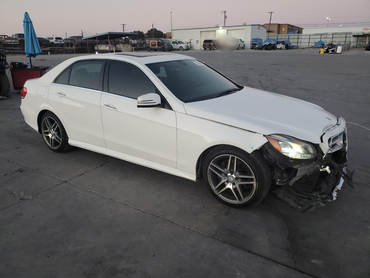 VIN WDDHF5KB8GB220326 2016 MERCEDES-BENZ E-CLASS no.4