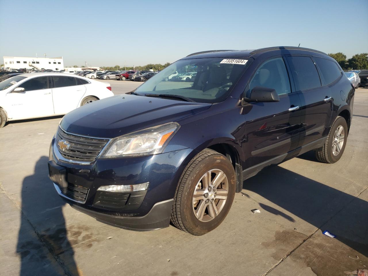 1GNKRFKDXHJ293677 2017 CHEVROLET TRAVERSE - Image 1