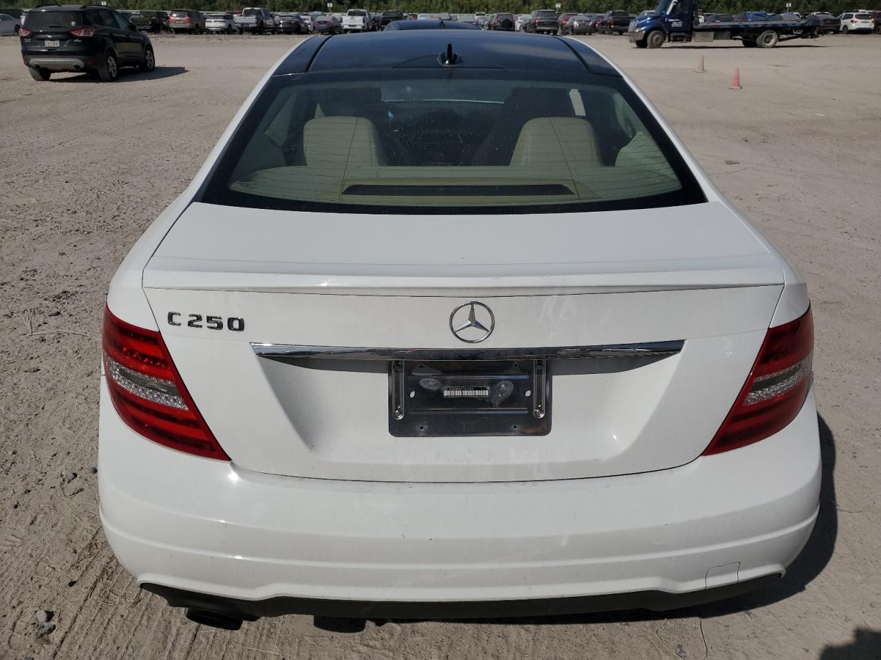 2015 Mercedes-Benz C 250 VIN: WDDGJ4HB4FG369989 Lot: 74782584