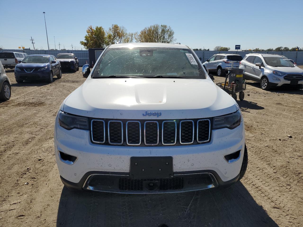 2017 Jeep Grand Cherokee - Image 5