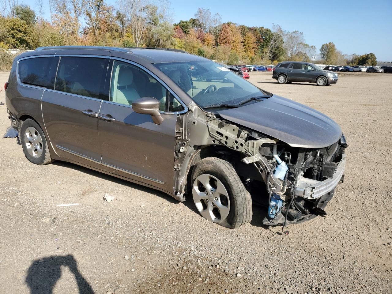 VIN 2C4RC1EG1HR771336 2017 CHRYSLER PACIFICA no.4