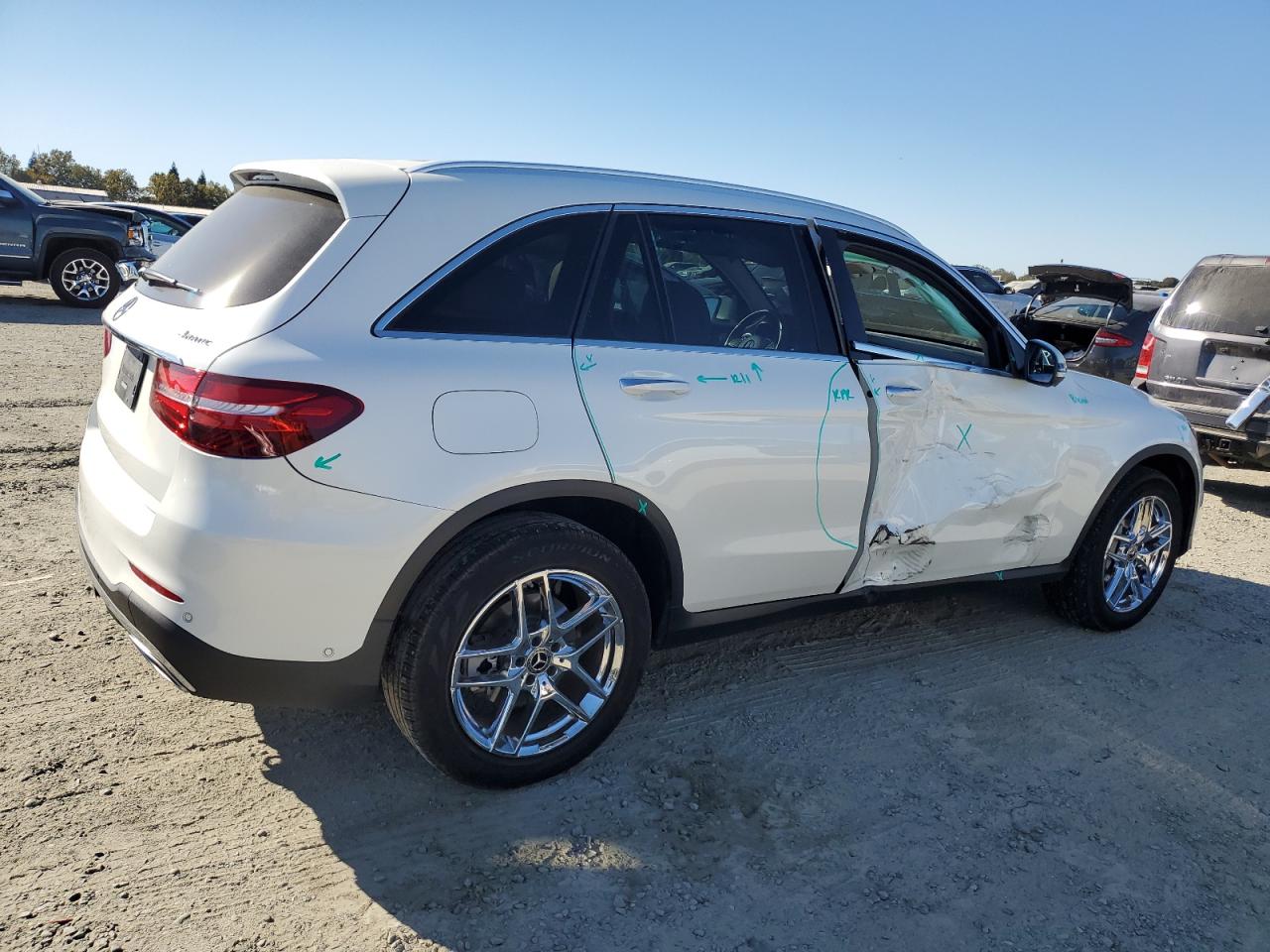 2017 Mercedes-Benz GLC - Image 3