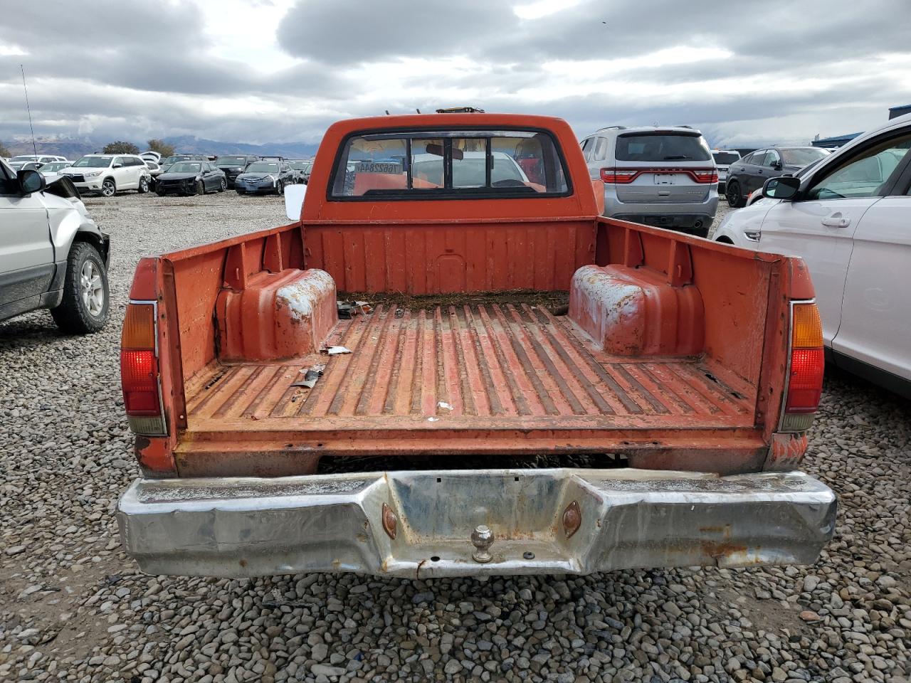 1981 Chevrolet Luv VIN: J8ZBL14S1B8250118 Lot: 76622844