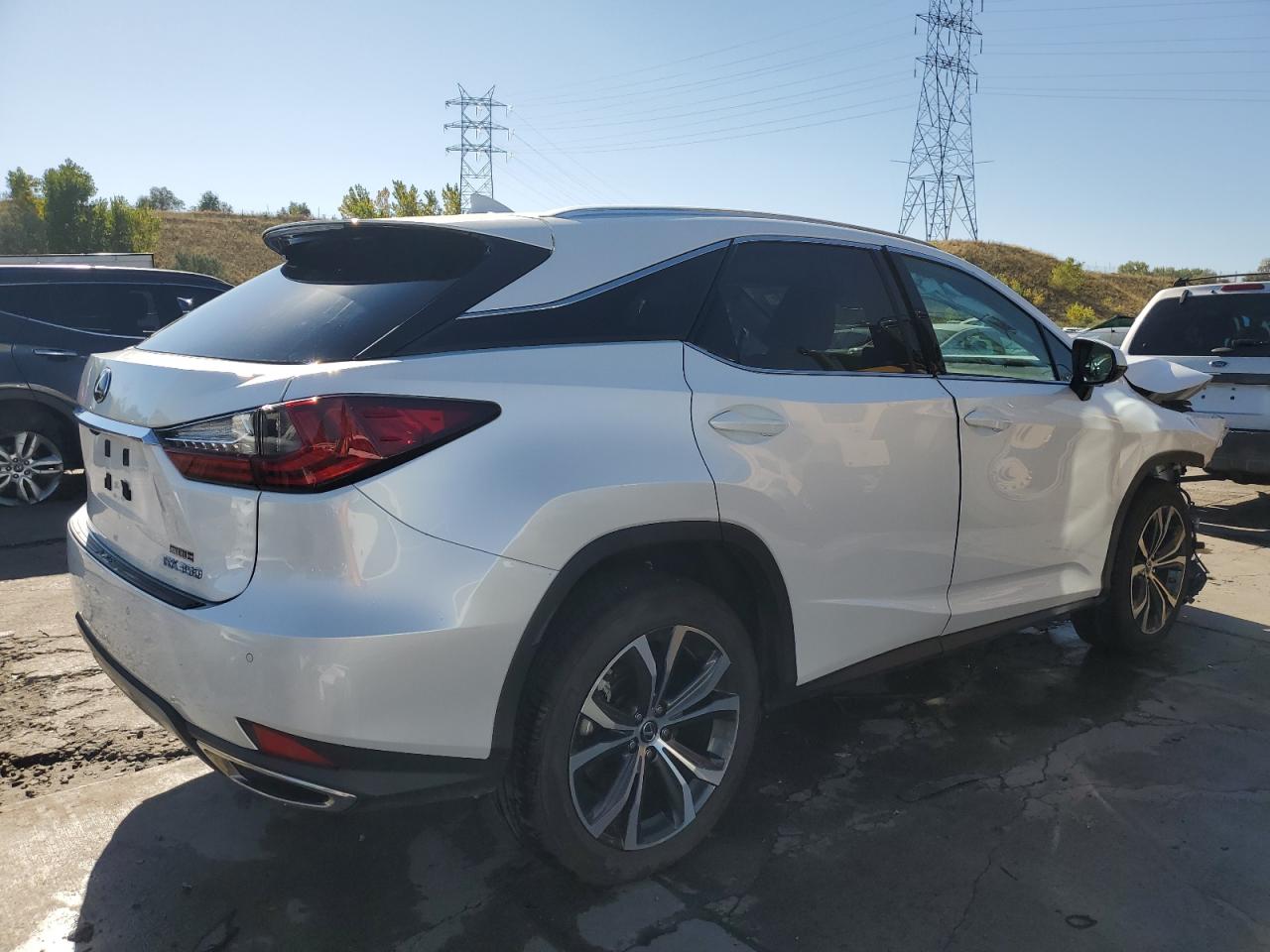 2022 Lexus RX - Image 3