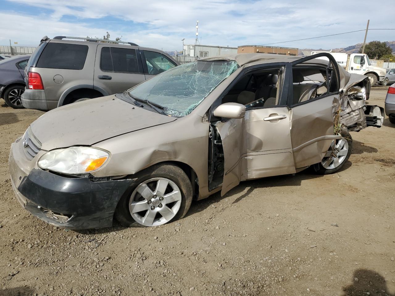 2004 Toyota Corolla Ce VIN: 1NXBR38EX4Z240005 Lot: 75024594