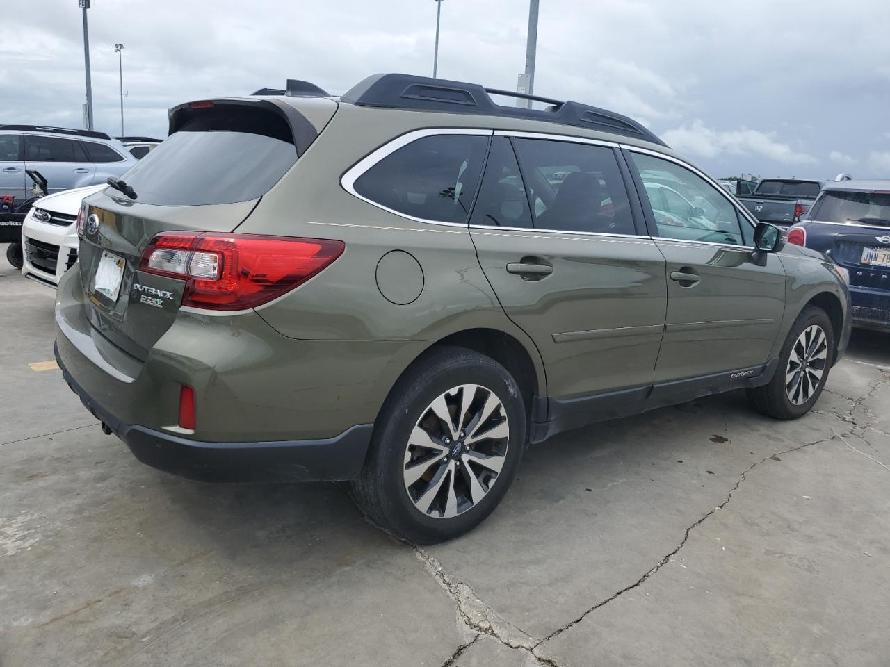 2017 Subaru Outback - Image 3