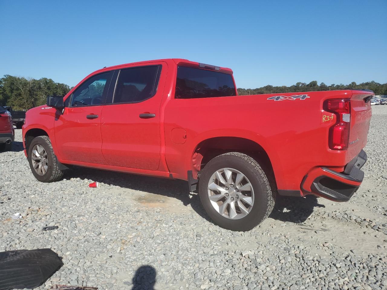 2020 Chevrolet Silverado - Image 2